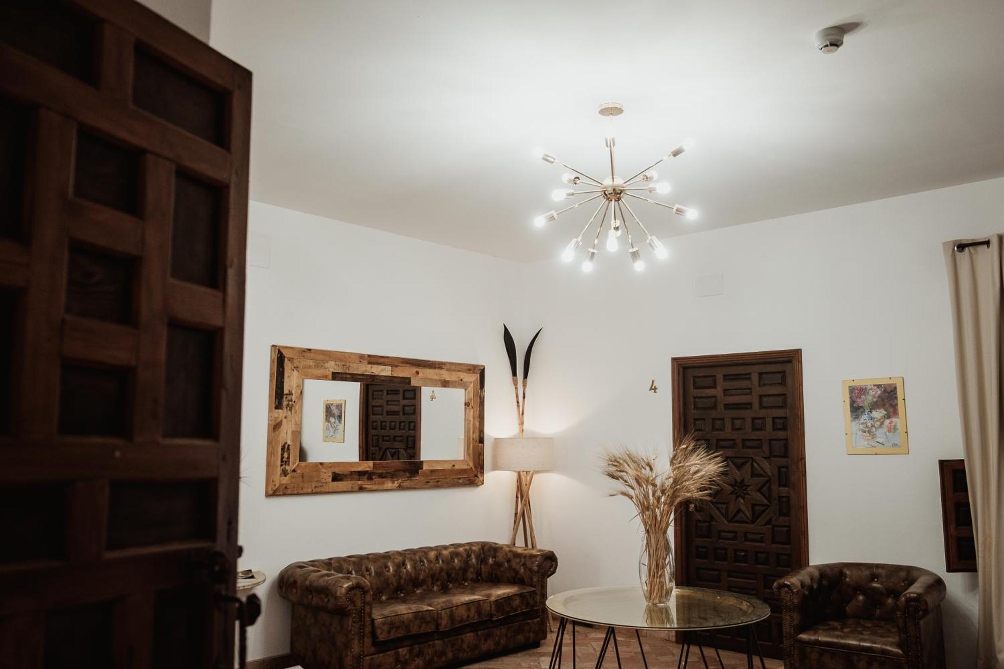 كارمونا Hostal Cafe Frenteabastos المظهر الخارجي الصورة